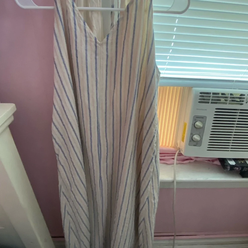 Carly Jean Los Angeles Melrose Dress - Picture 4 of 10